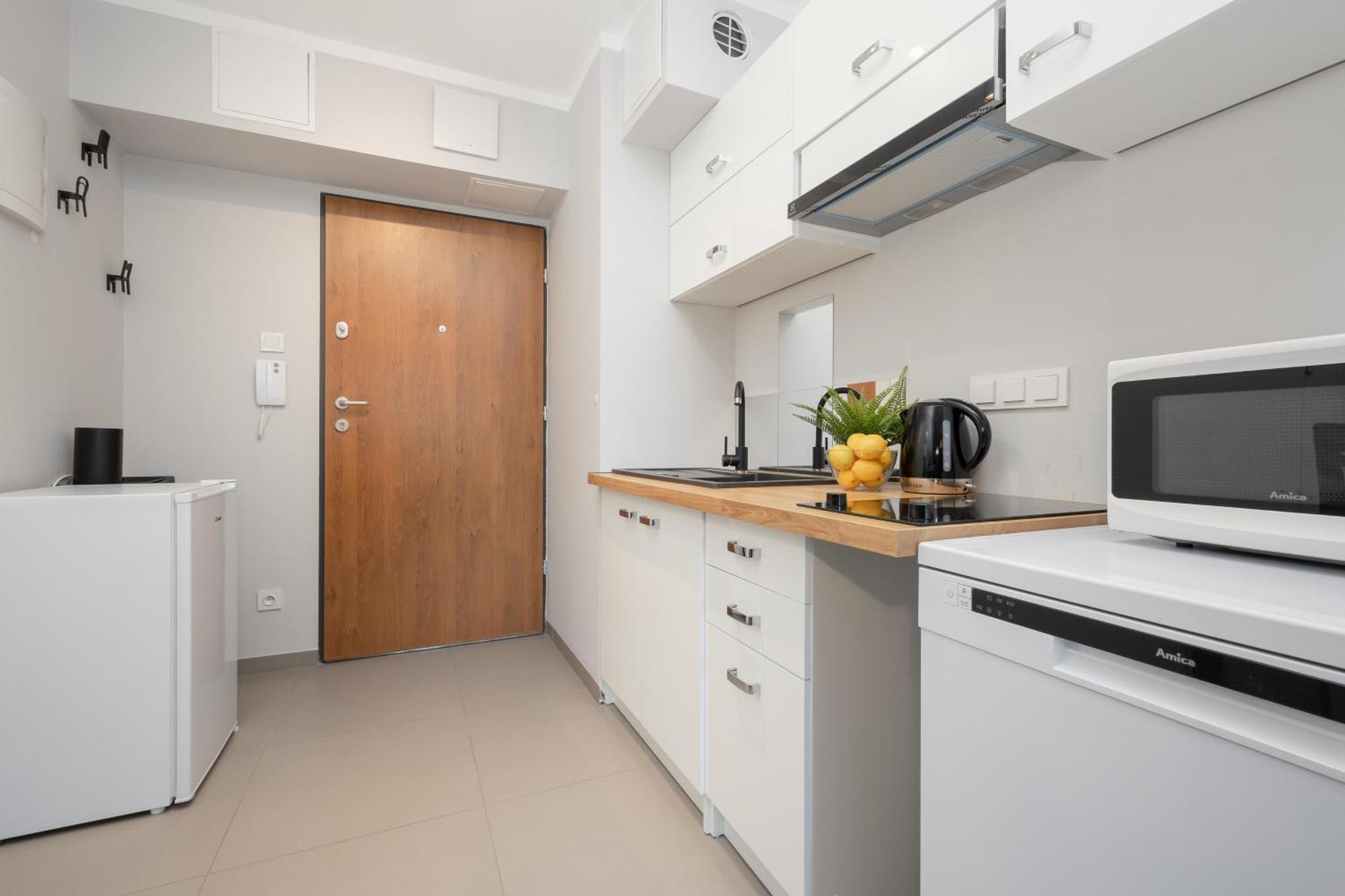 Warsaw Praga Kokoryczki Apartments With Parking By Noclegi Renters Varsóvia Exterior foto